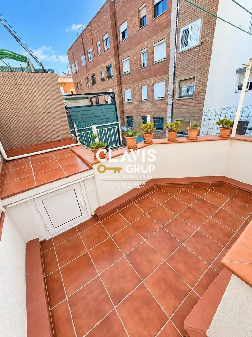 Penthouse with lift for sale in Nou Barris, imagen 3