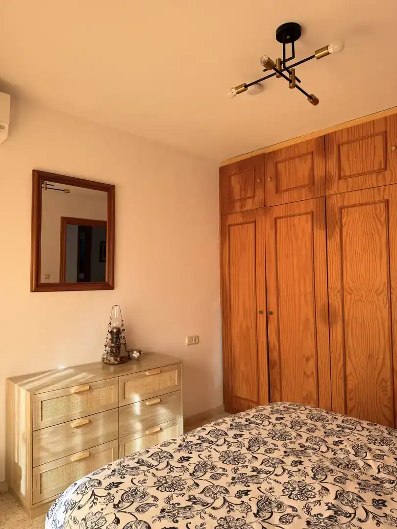 Habitación de Casa adosada en venta en Coín con Aire acondicionado, Trastero y Balcón