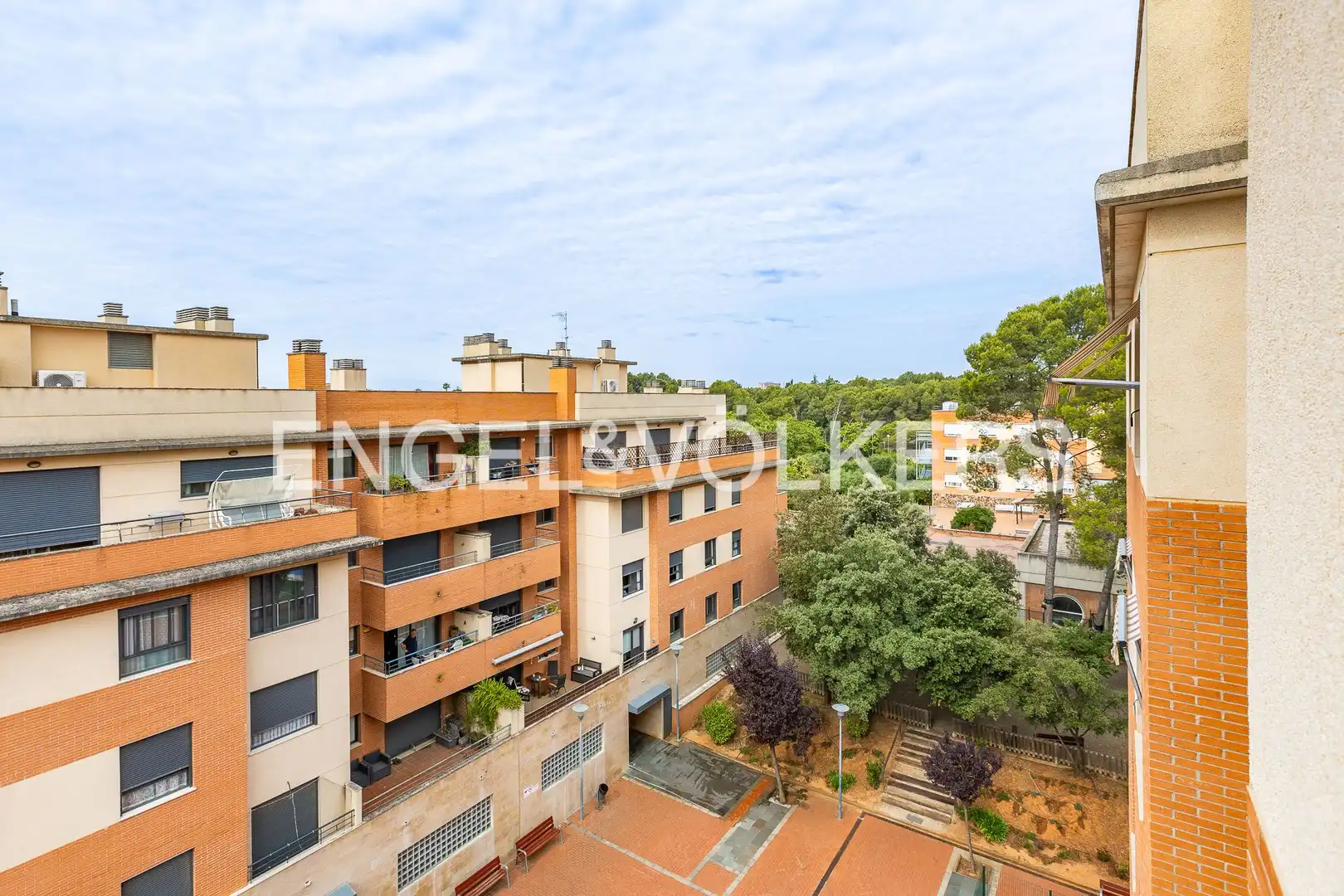 Vista exterior de Piso en venta en Sabadell con Aire acondicionado, Calefacción y Jardín privado