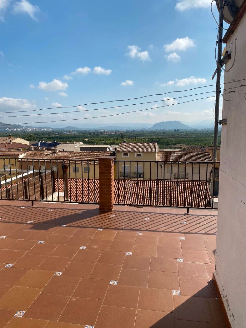 Terrassa de Casa o xalet de lloguer en Llanera de Ranes