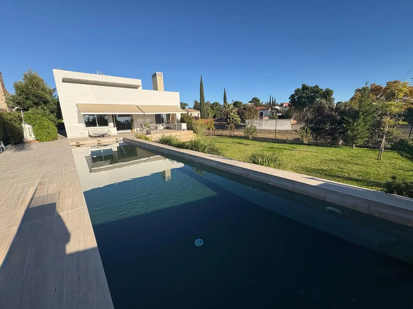 Swimming pool of Houses for sale in Córdoba  with Air Conditioner, Heating and Private garden