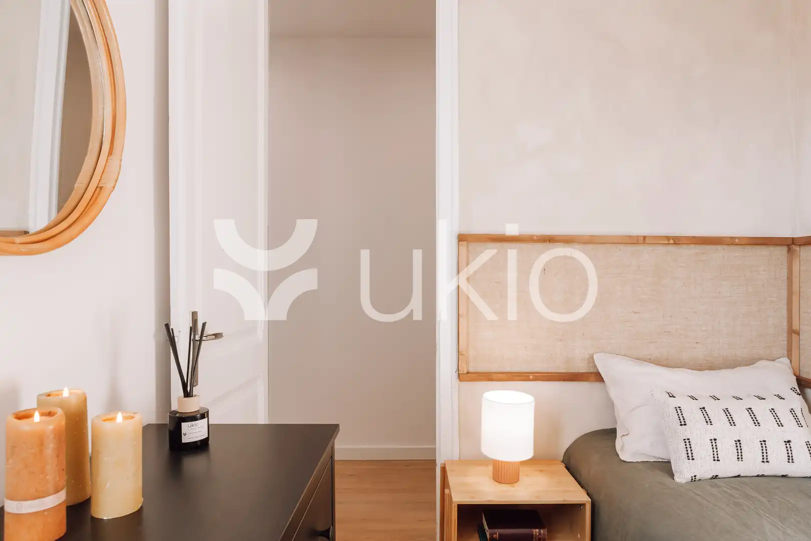 Habitación de Apartamento de alquiler en Barcelona con Aire acondicionado, Calefacción y Amueblado