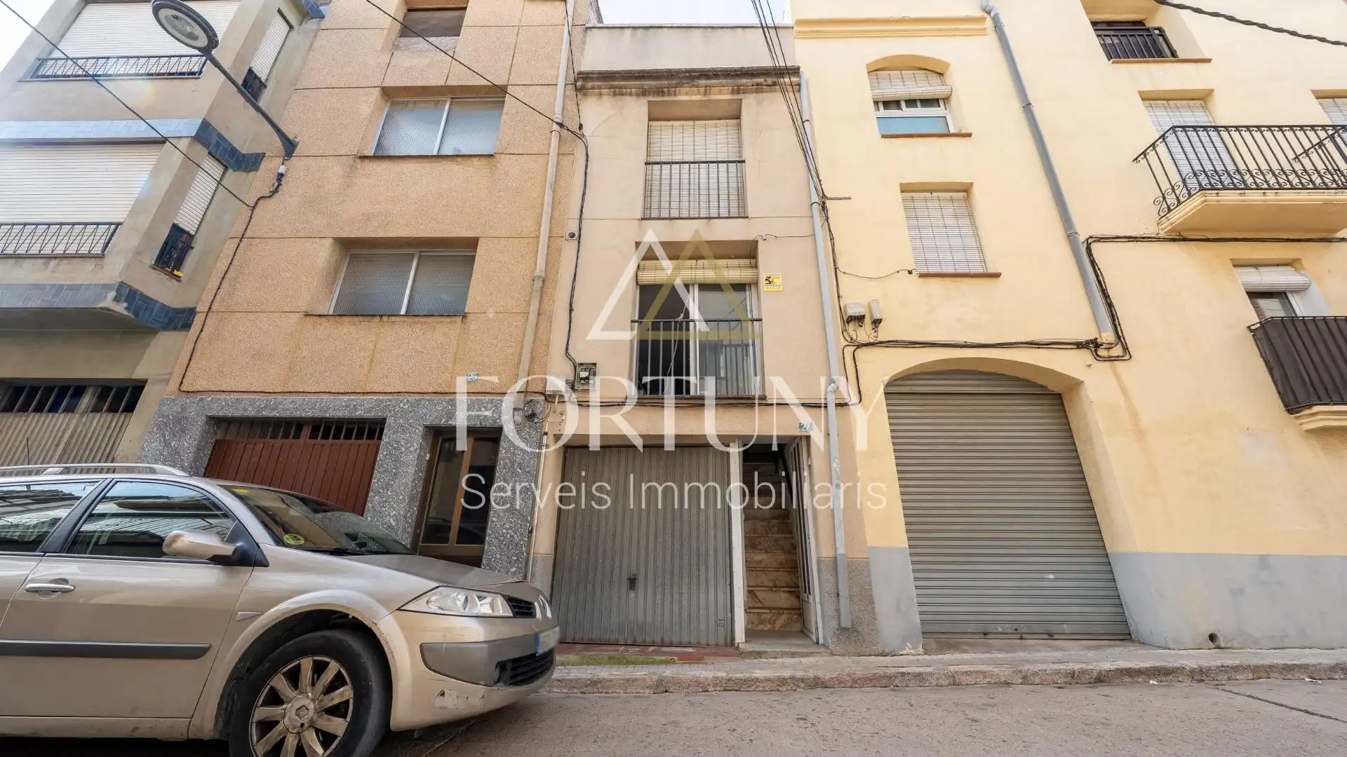 Vista exterior de Casa adosada en venta en Riudoms con Terraza, Balcón y Alarma