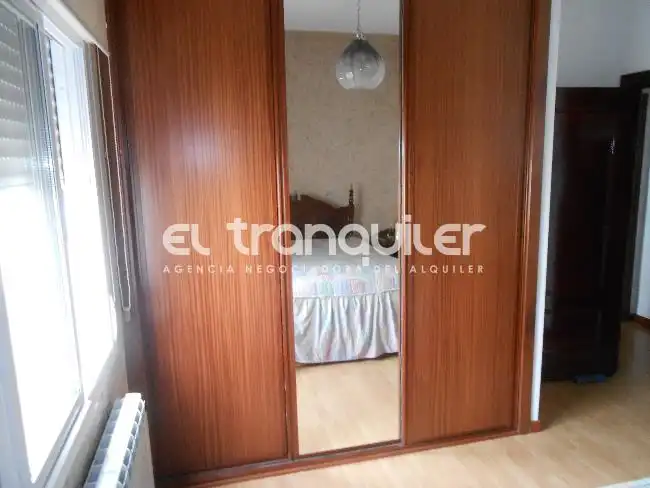 Habitación de Piso en venta en Madrid con Parquet, Terraza y Amueblado