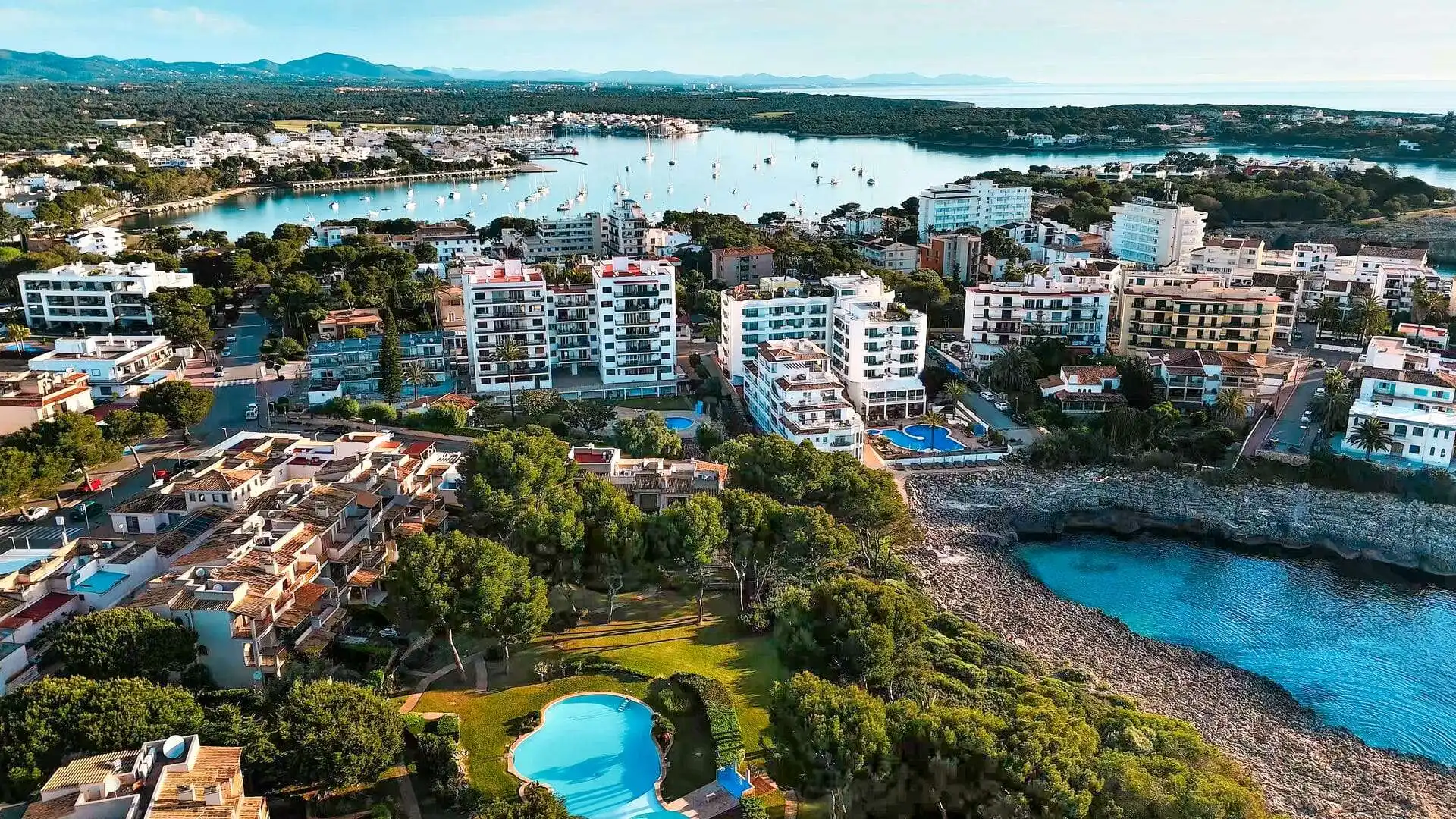 Vista exterior de Apartamento en venta en Felanitx con Aire acondicionado, Amueblado y Balcón
