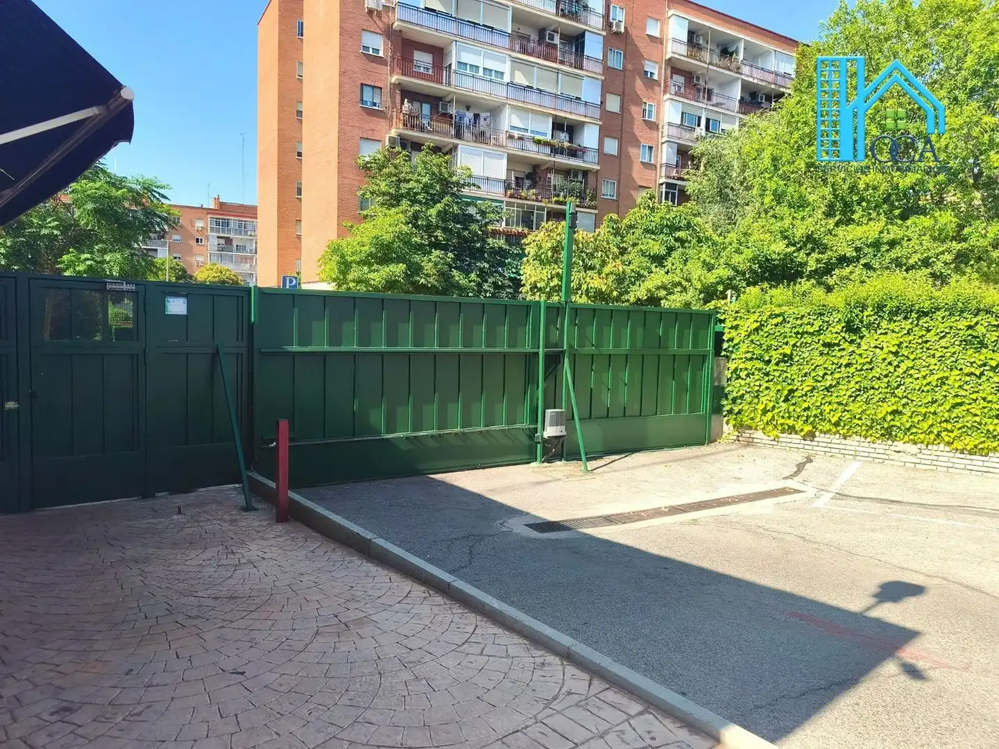 Parking de Piso en venta en Móstoles con Aire acondicionado, Jardín privado y Piscina comunitaria