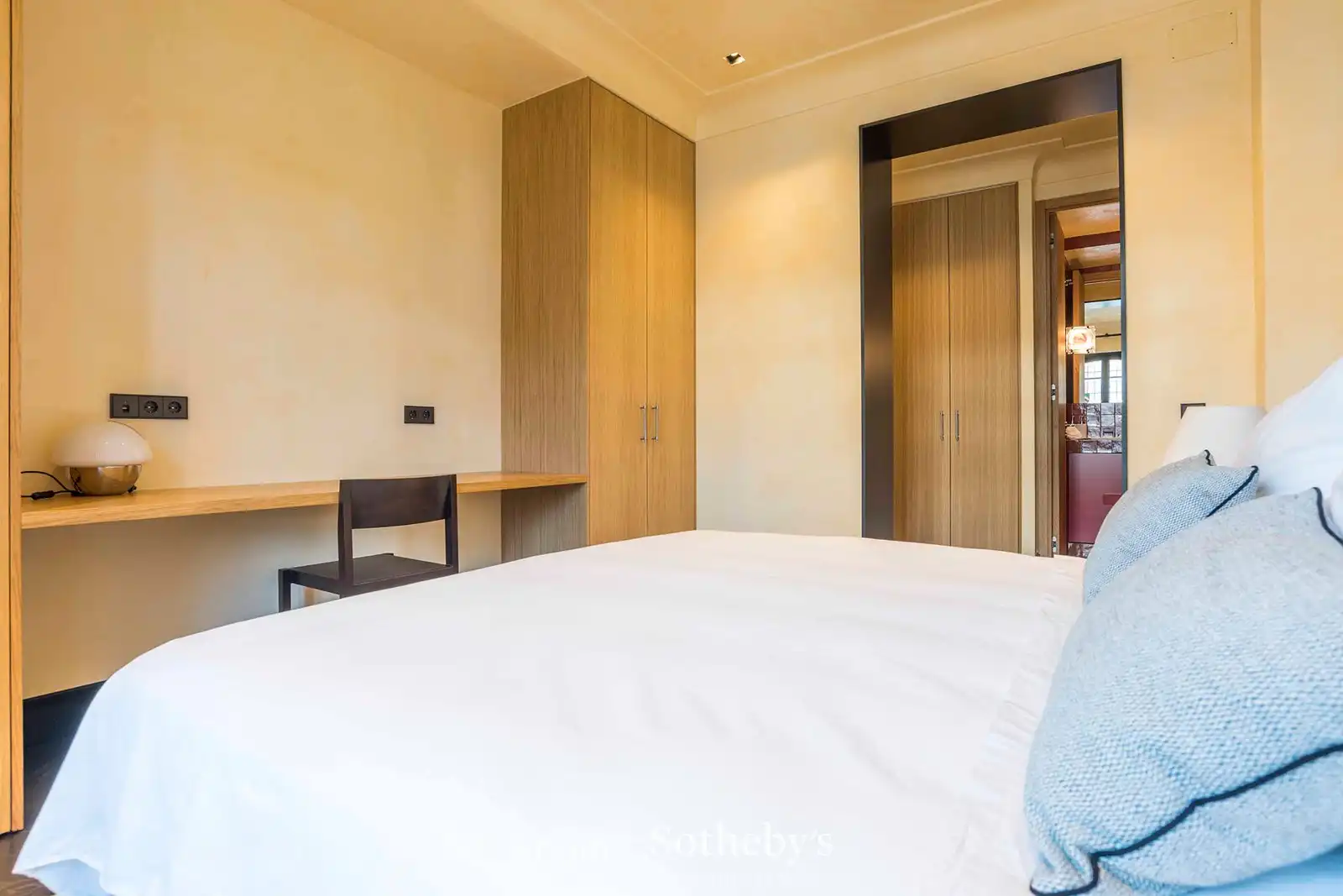 Dormitori de Apartament en venda en Madrid amb Aire condicionat i Calefacció