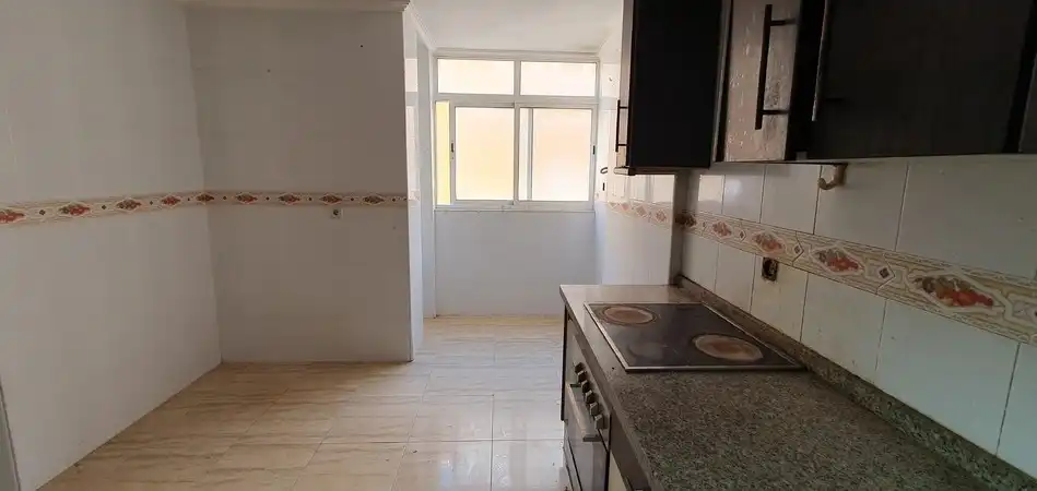 Piso en venta en C/ Rafael Alberti, Roquetas Pueblo