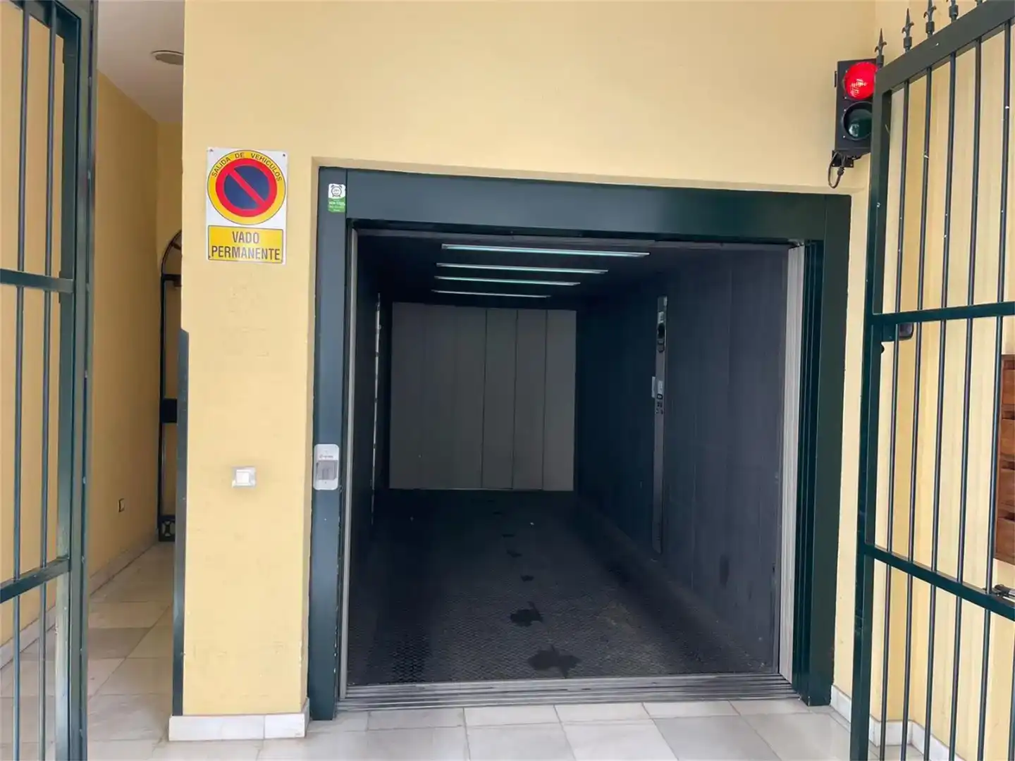 Aparcament de Garatge en venda en Sevilla