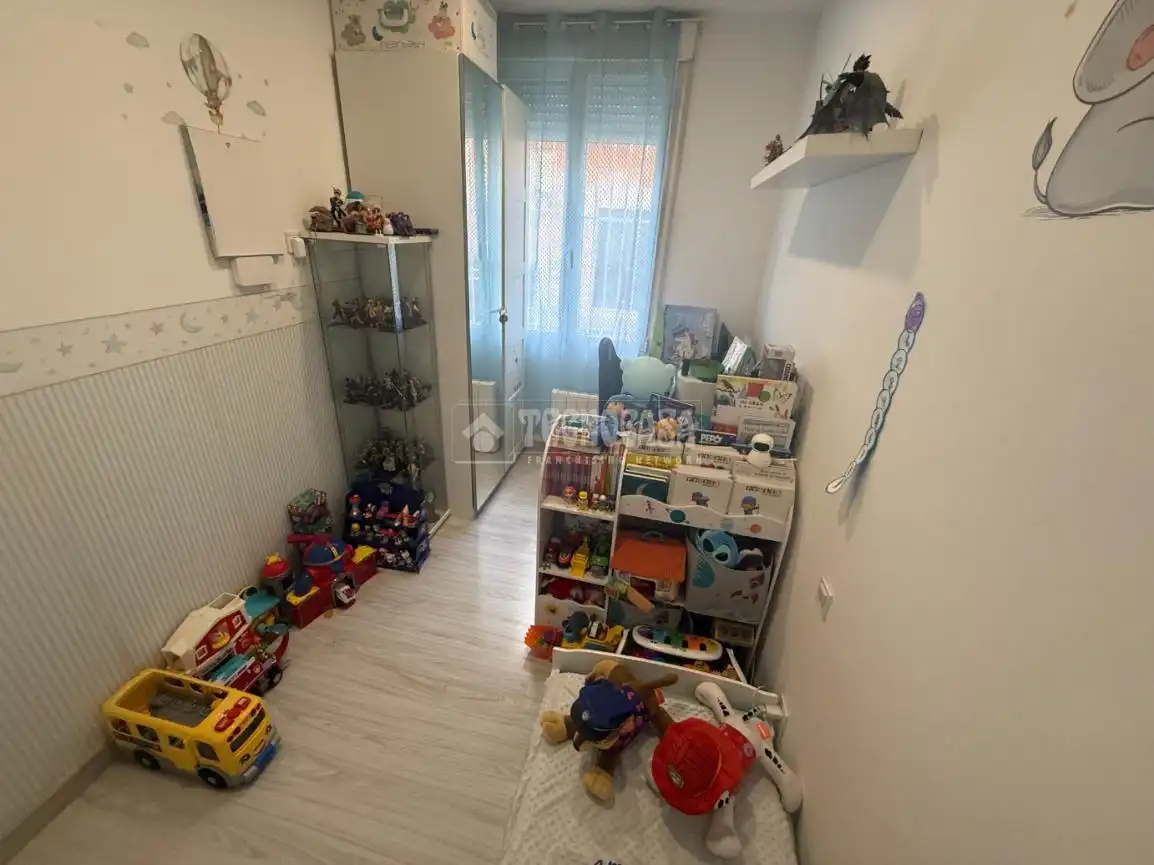 Schlafzimmer von Wohnung zum Verkauf in Madrid