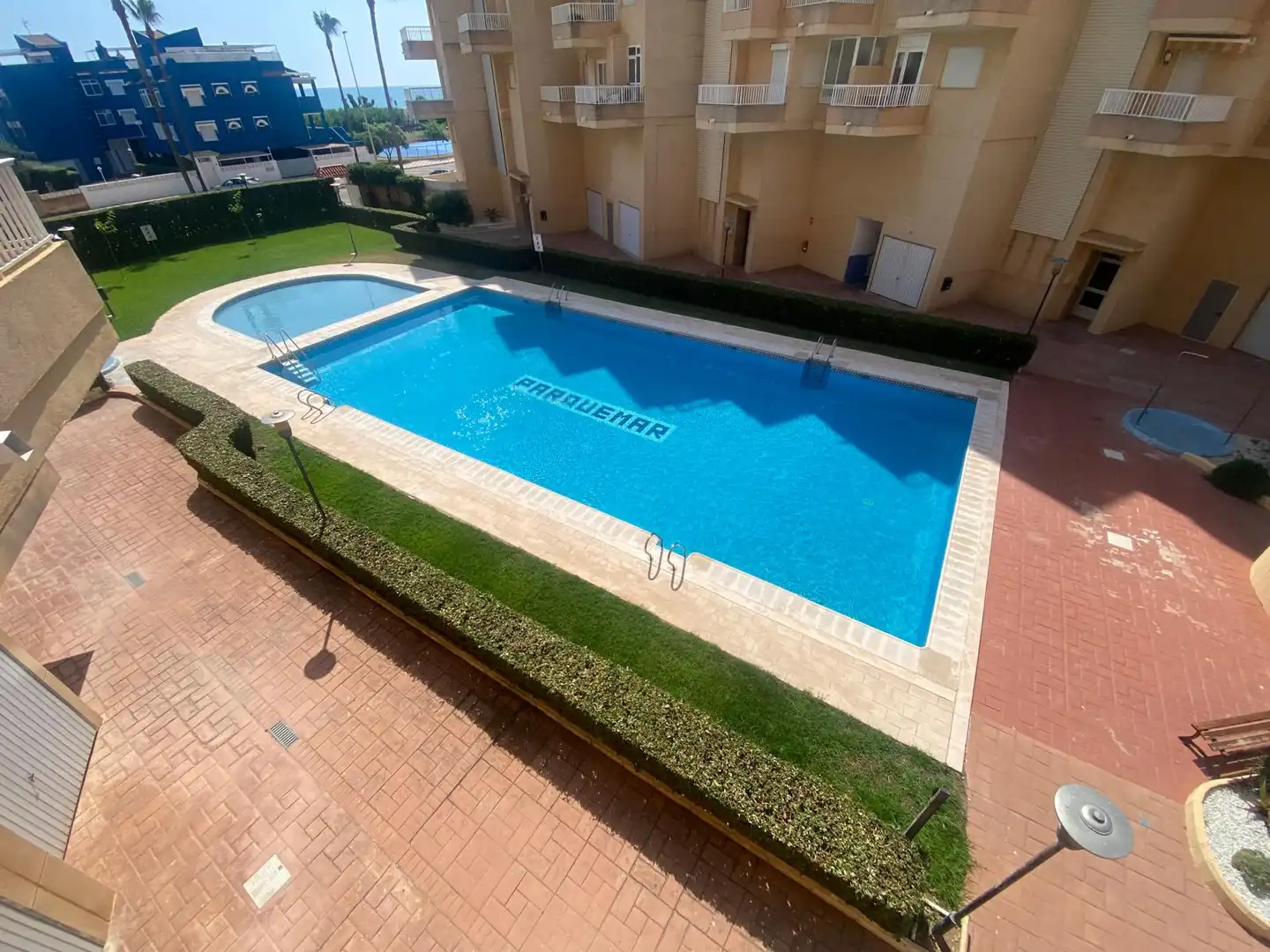Piscina de Apartamento en venta en Xeraco con Trastero, Amueblado y Balcón