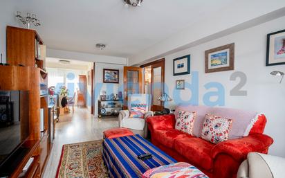 Living room of Flat for sale in  Madrid Capital  with Heating