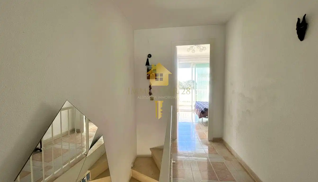 Casa adosada en venda en Roses amb Aire condicionat, Jardí privat i Terrassa