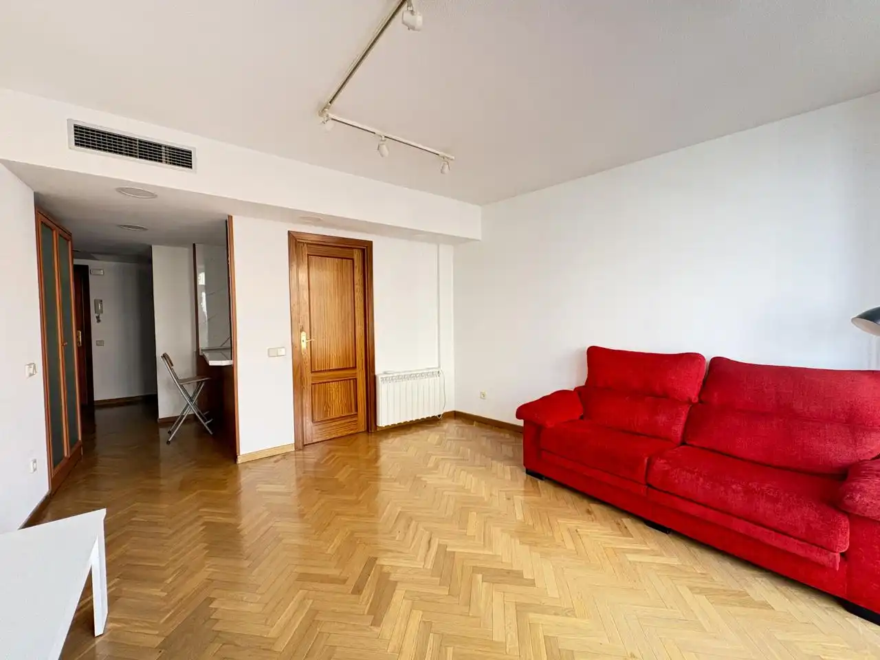 Wohnzimmer von Wohnung zur Miete in Madrid mit Klimaanlage, Heizung und Parkett