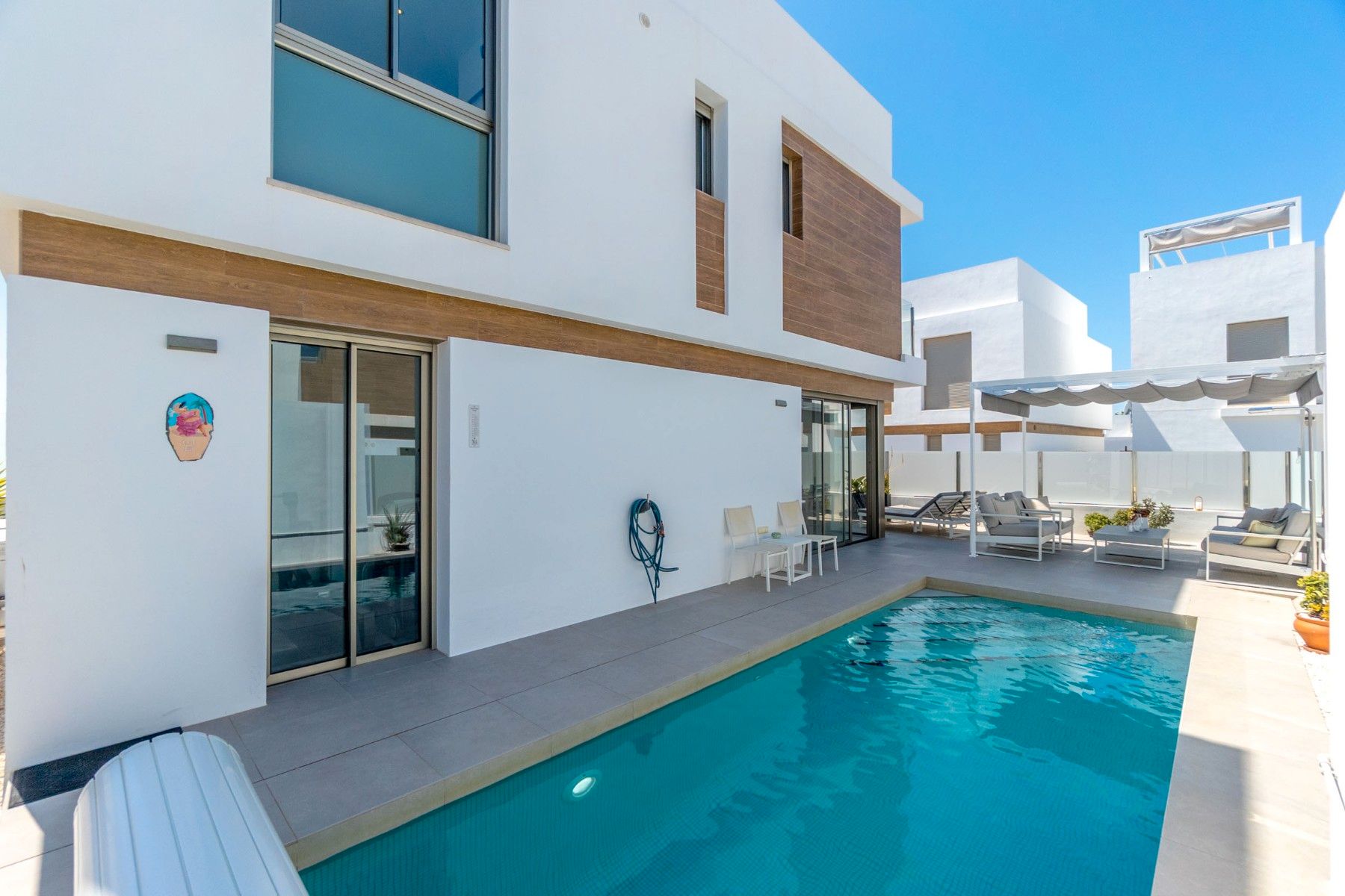 Piscina de Casa o xalet en venda en Orihuela amb Aire condicionat, Calefacció i Jardí privat