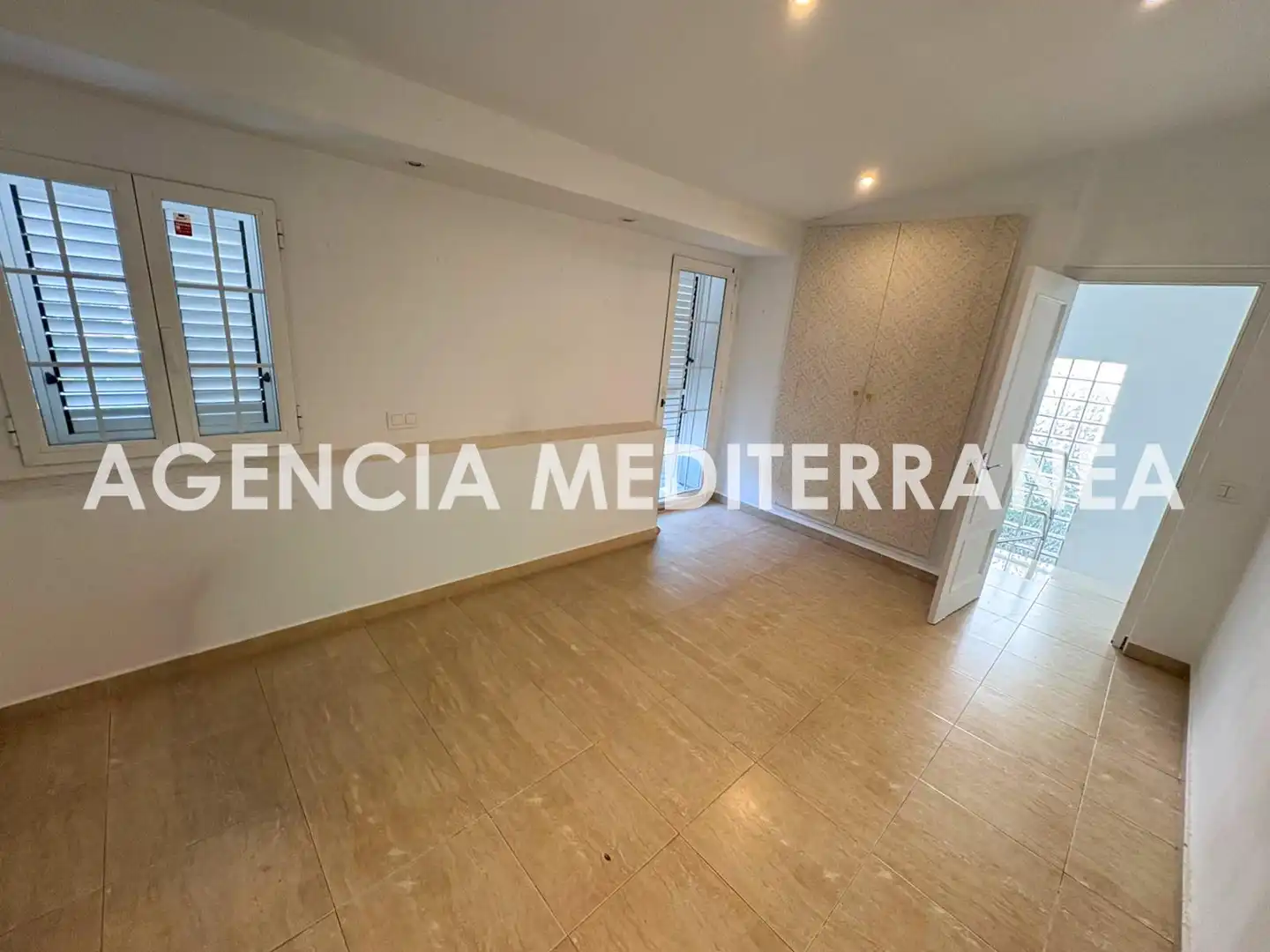 Houses for sale in Paterna  with Heating, Private garden and Terrace