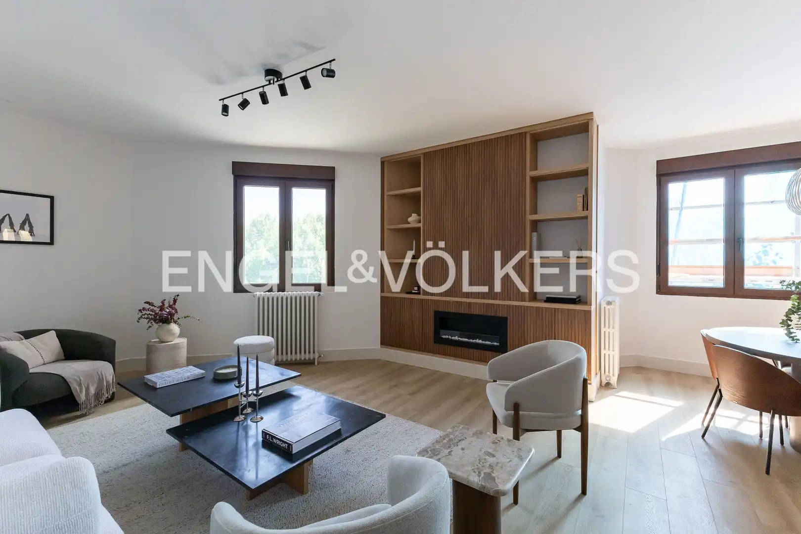 Wohnzimmer von Wohnung zum Verkauf in Madrid mit Klimaanlage und Heizung
