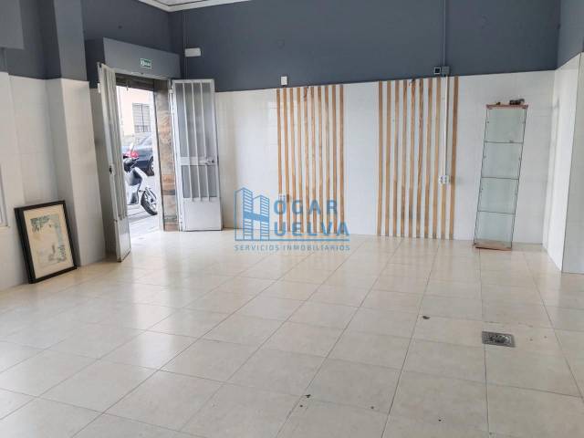 Local comercial en Alquiler en Núcleo urbano