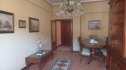 Foto 2 de Piso en venta en Avenida Madariaga, San Pedro de Deusto - La Ribera, Bilbao