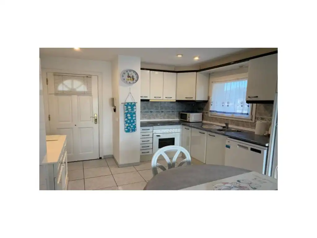 Piso con ascensor en venta en Calle De Joanot Martorell 5, imagen 3