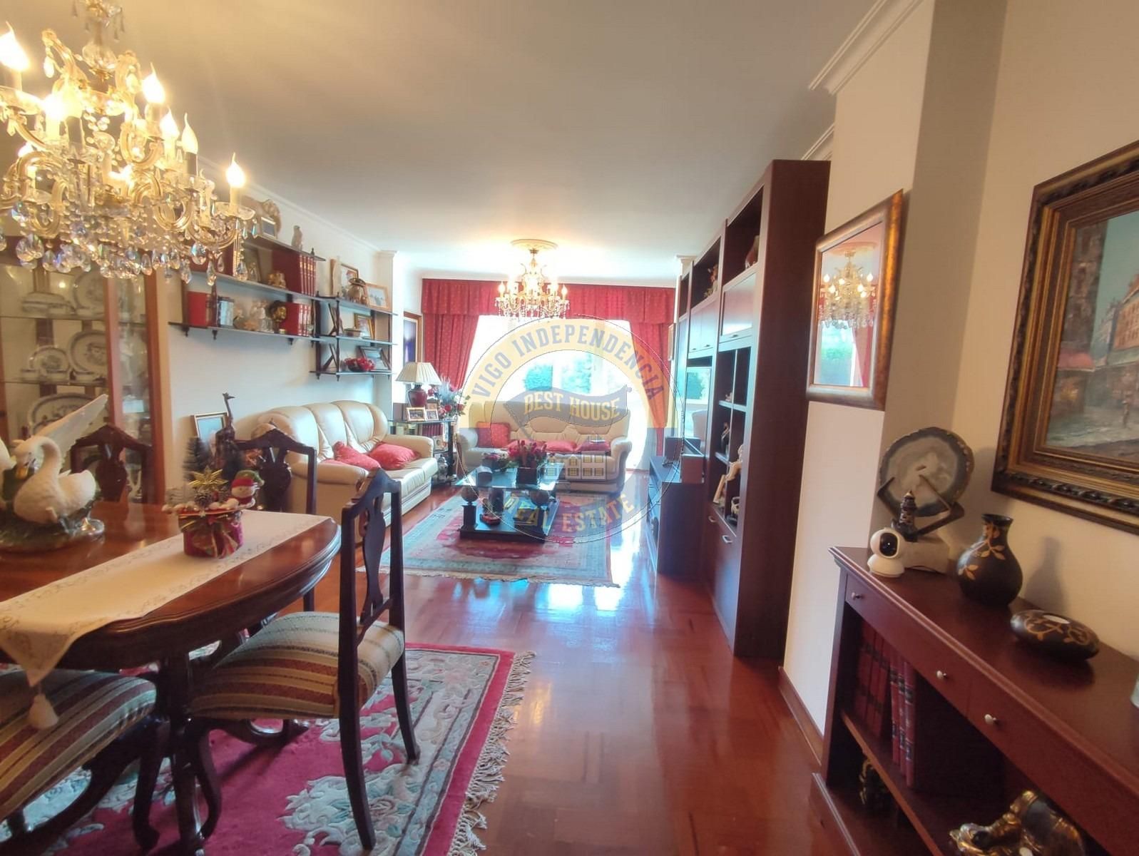 Living room of Flat for sale in Vigo   with Heating, Parquet flooring and Storage room
