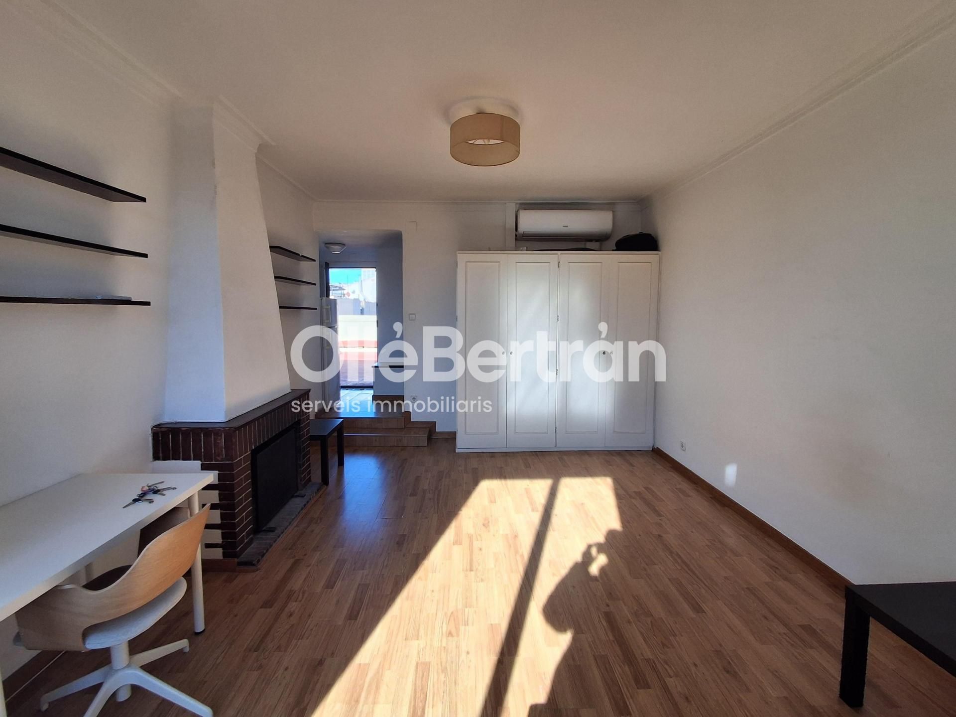 Habitación de Estudio de alquiler en  Barcelona Capital