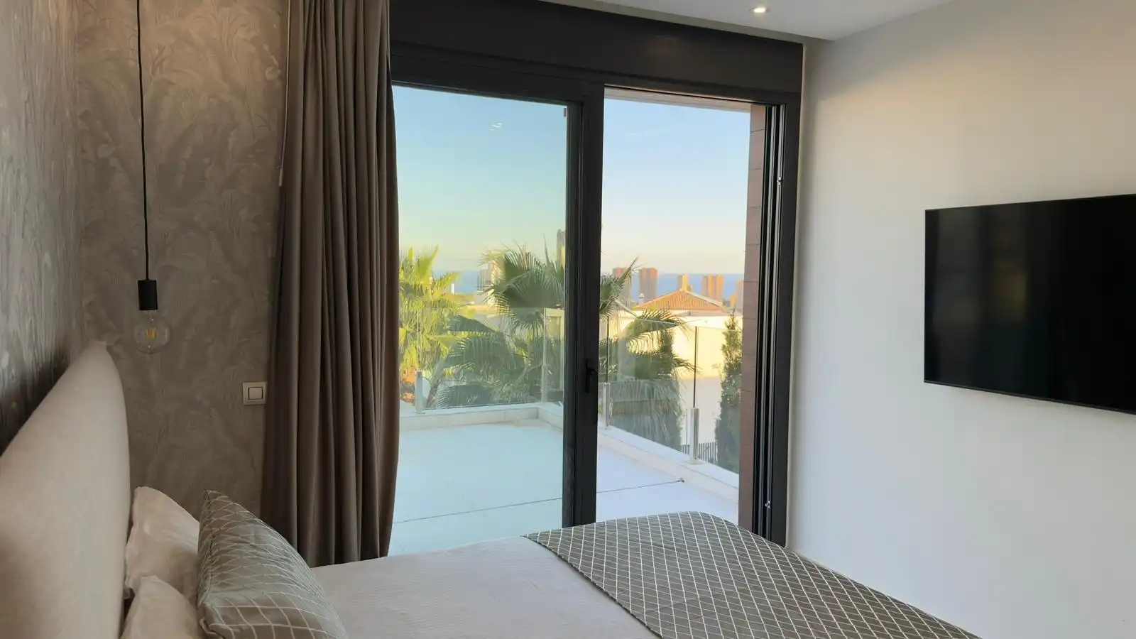 Habitación de Casa o chalet de alquiler en Finestrat con Aire acondicionado, Calefacción y Jardín privado