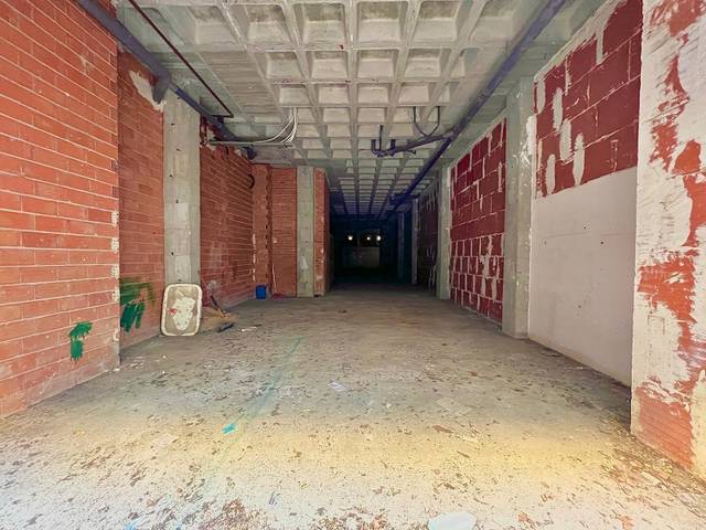 Local comercial en Venta en Calle TURIA, 39 en El Botànic