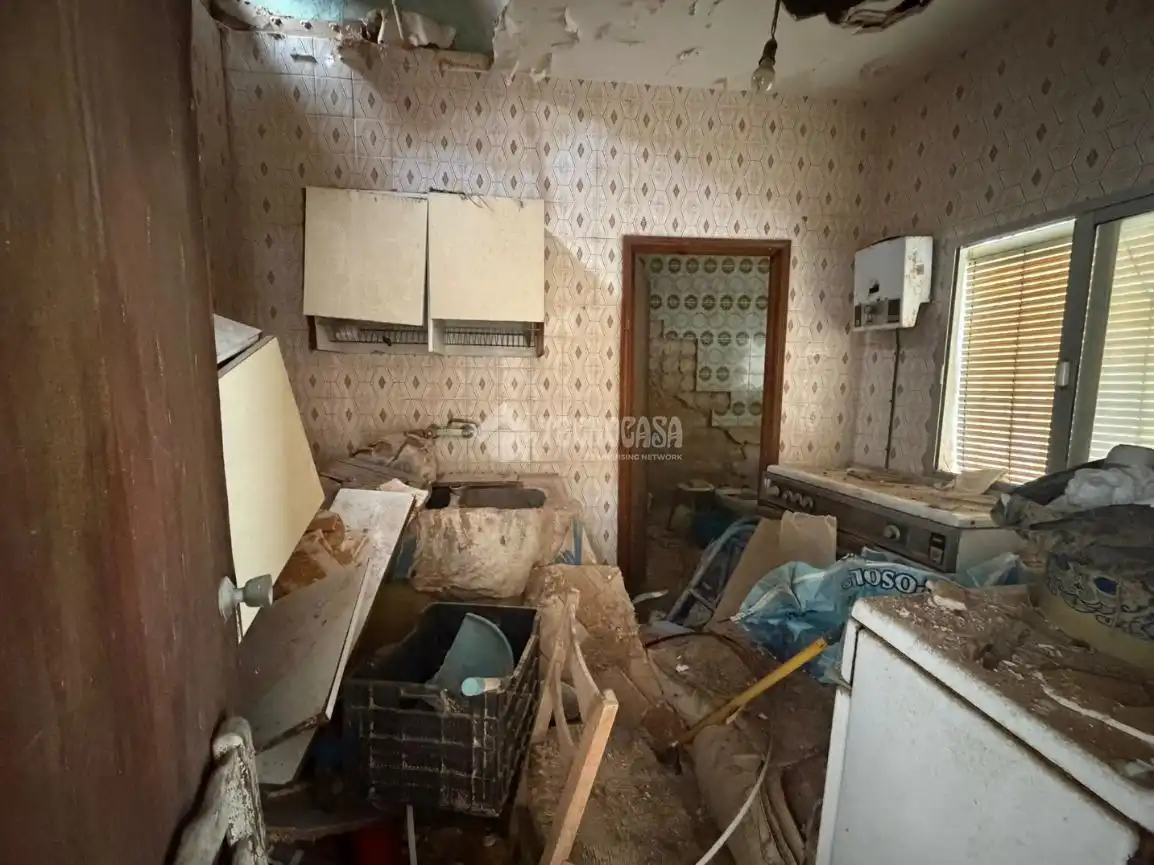 Casa aparellada en venda a Núcleo urbano, imagen 6