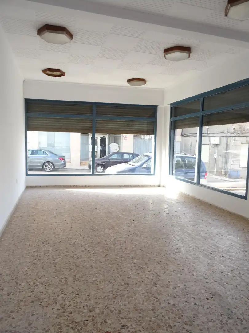 Local comercial de lloguer a Cartagena ciudad