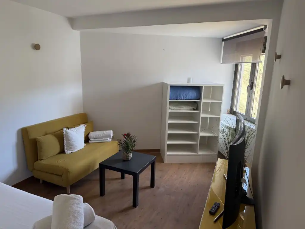 Estudio de alquiler en C/. DE LOS PEÑONES. ALTURA , Zona alta