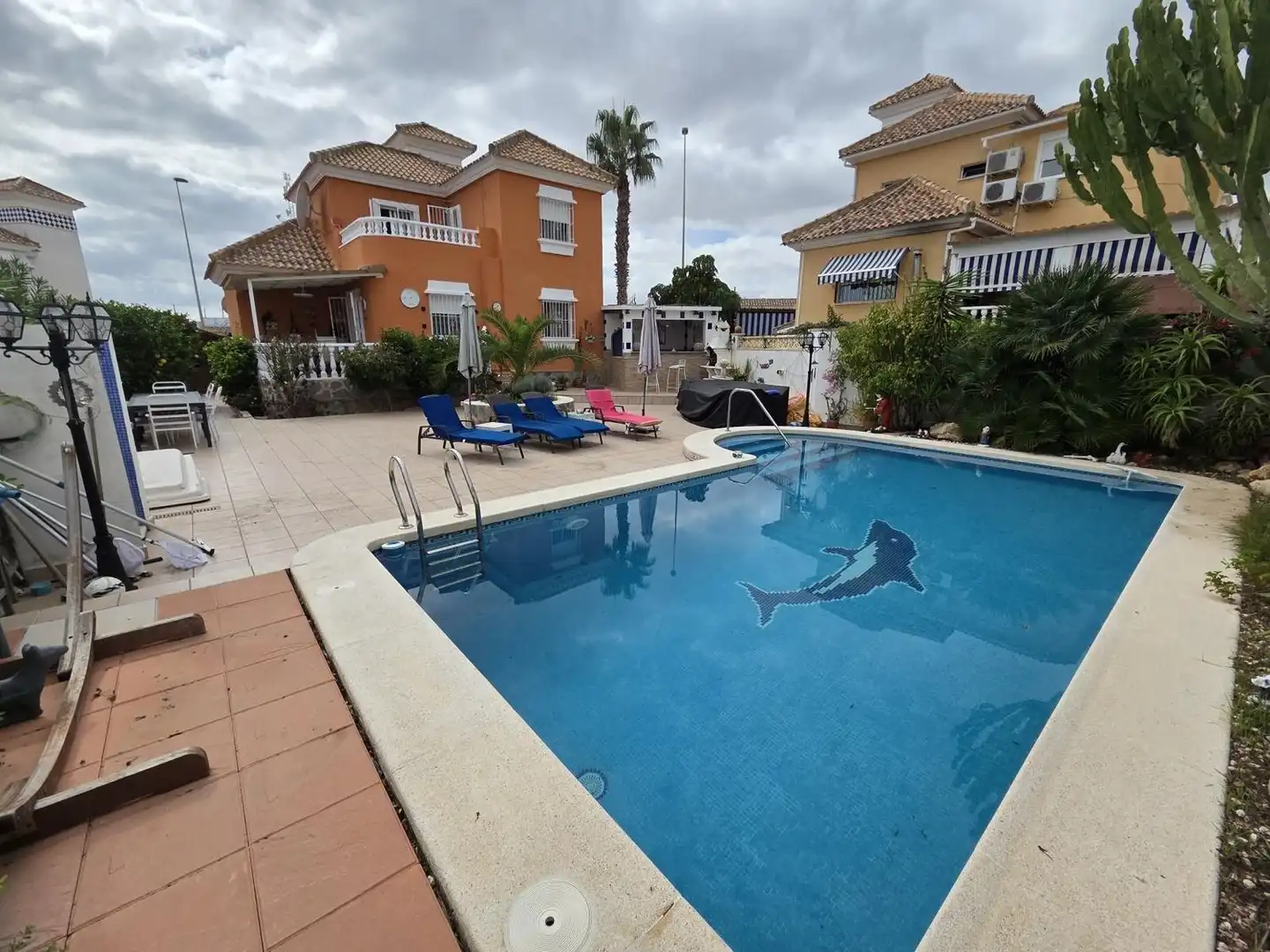 Piscina de Casa o xalet en venda en El Pinar de Campoverde