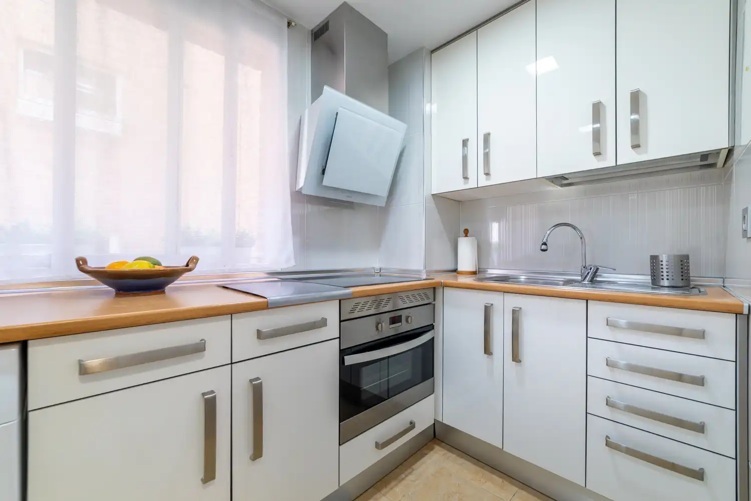 Wohnung zur Miete in Calle de Toledo, Acacias