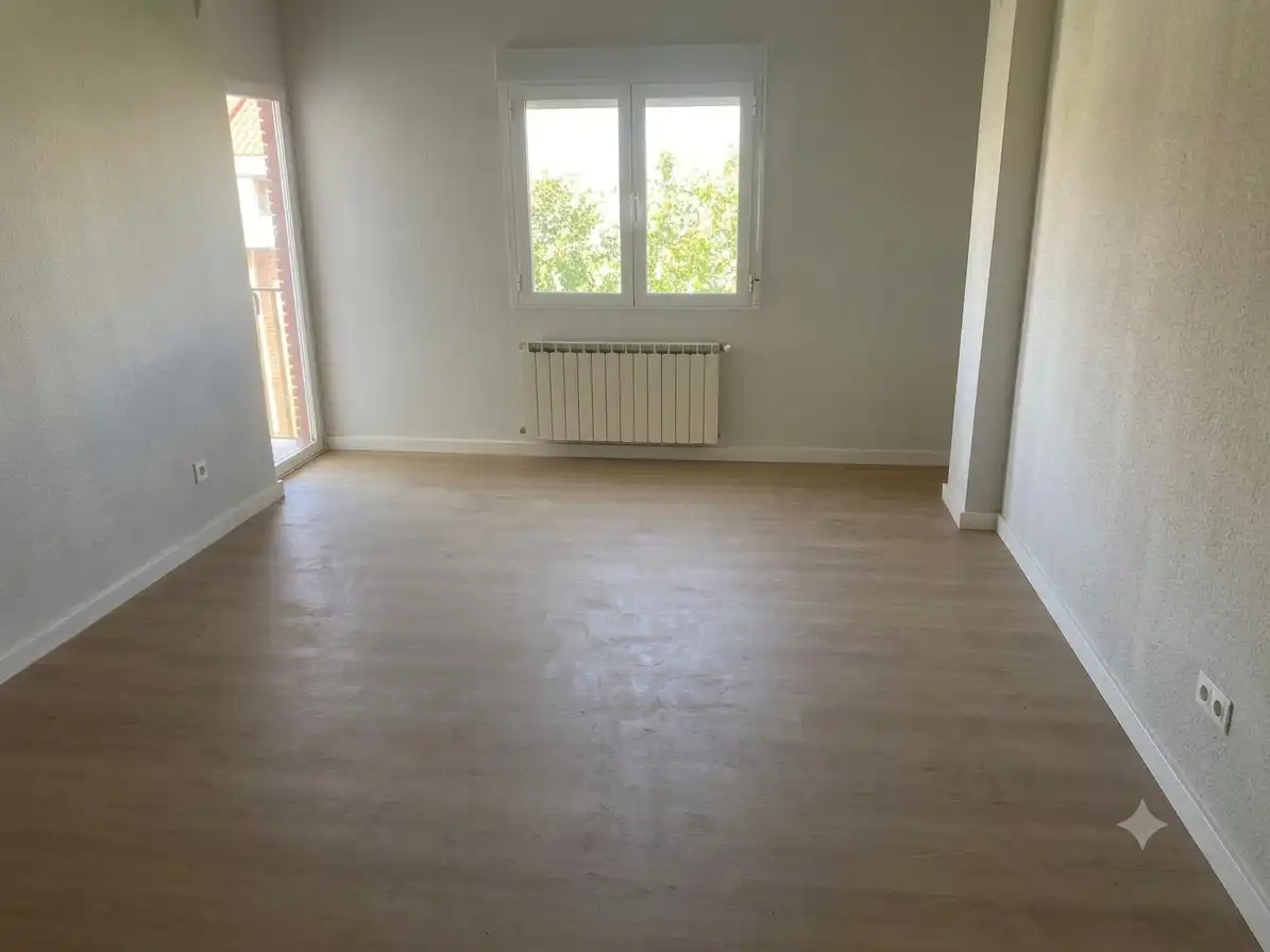Sala de estar de Piso en venta en Ciudad Real con Calefacción y Terraza