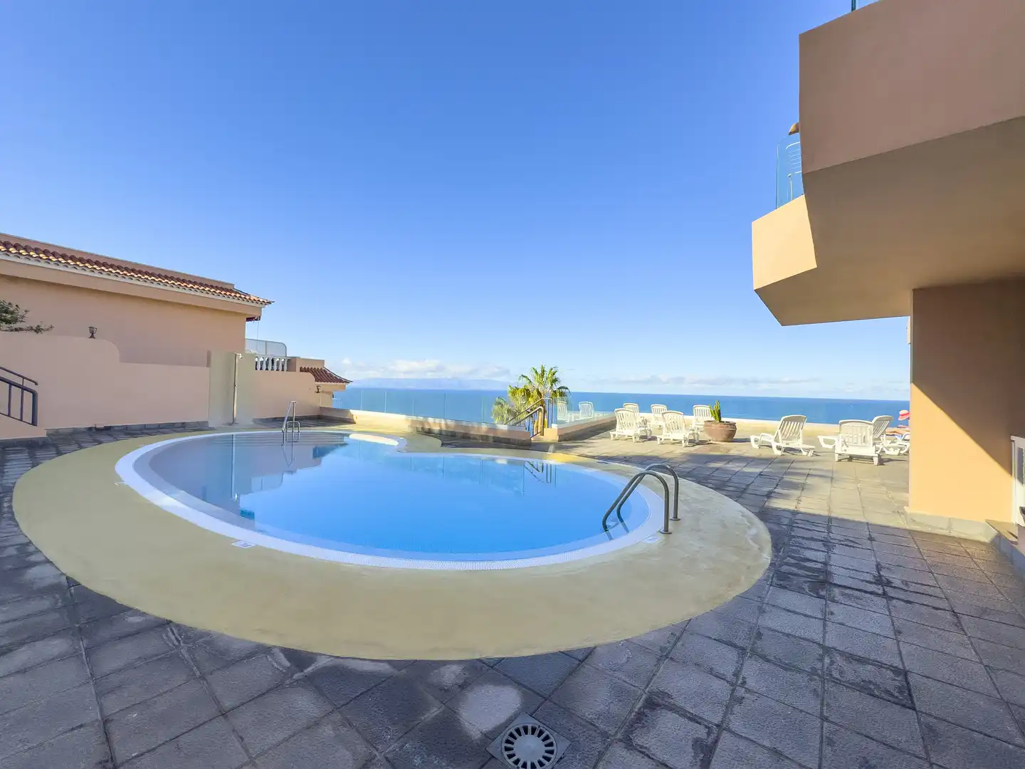Piscina de Piso de alquiler en Santiago del Teide con Aire acondicionado, Calefacción y Terraza