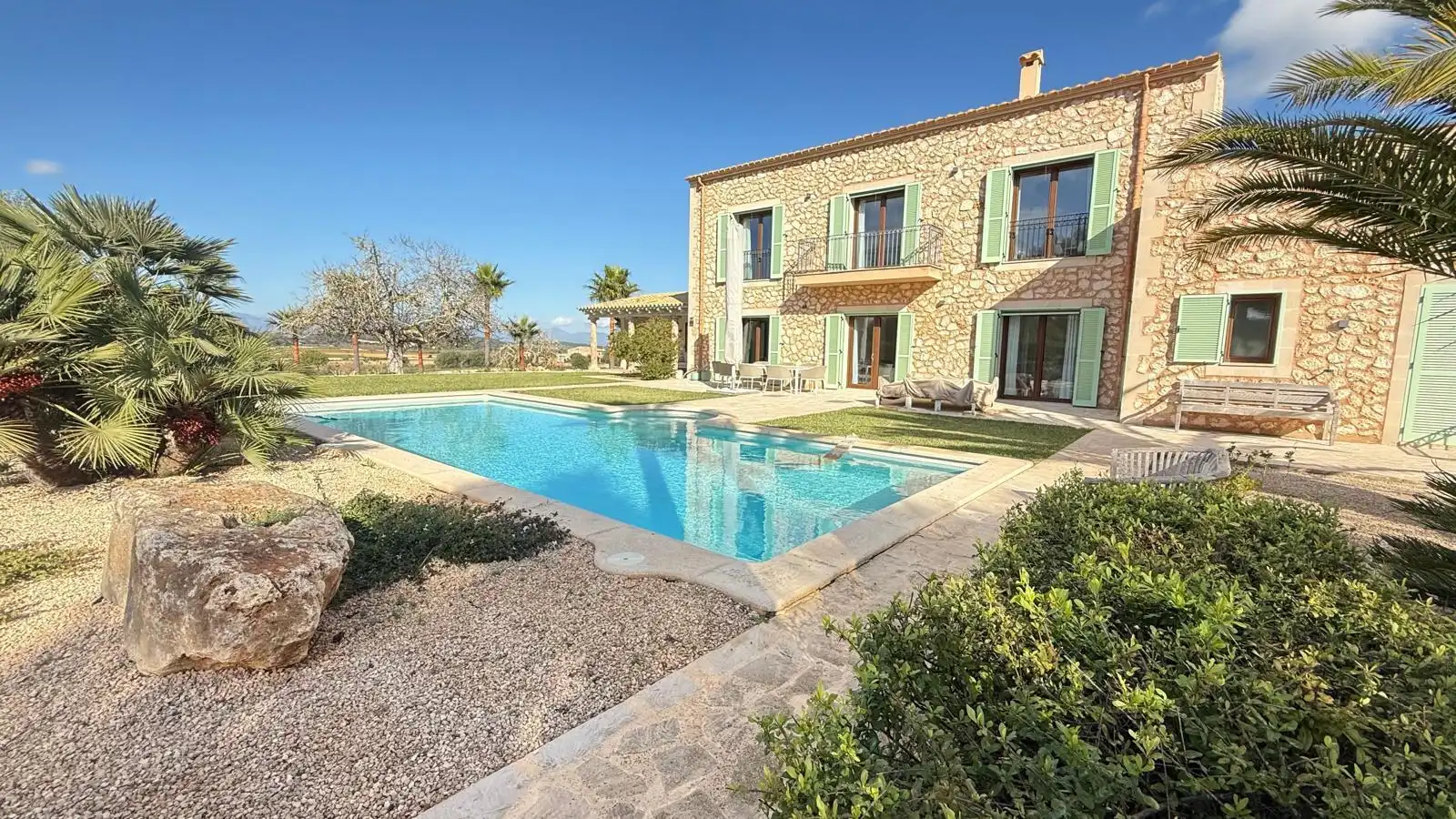 Country homes for sale in Cala Murada