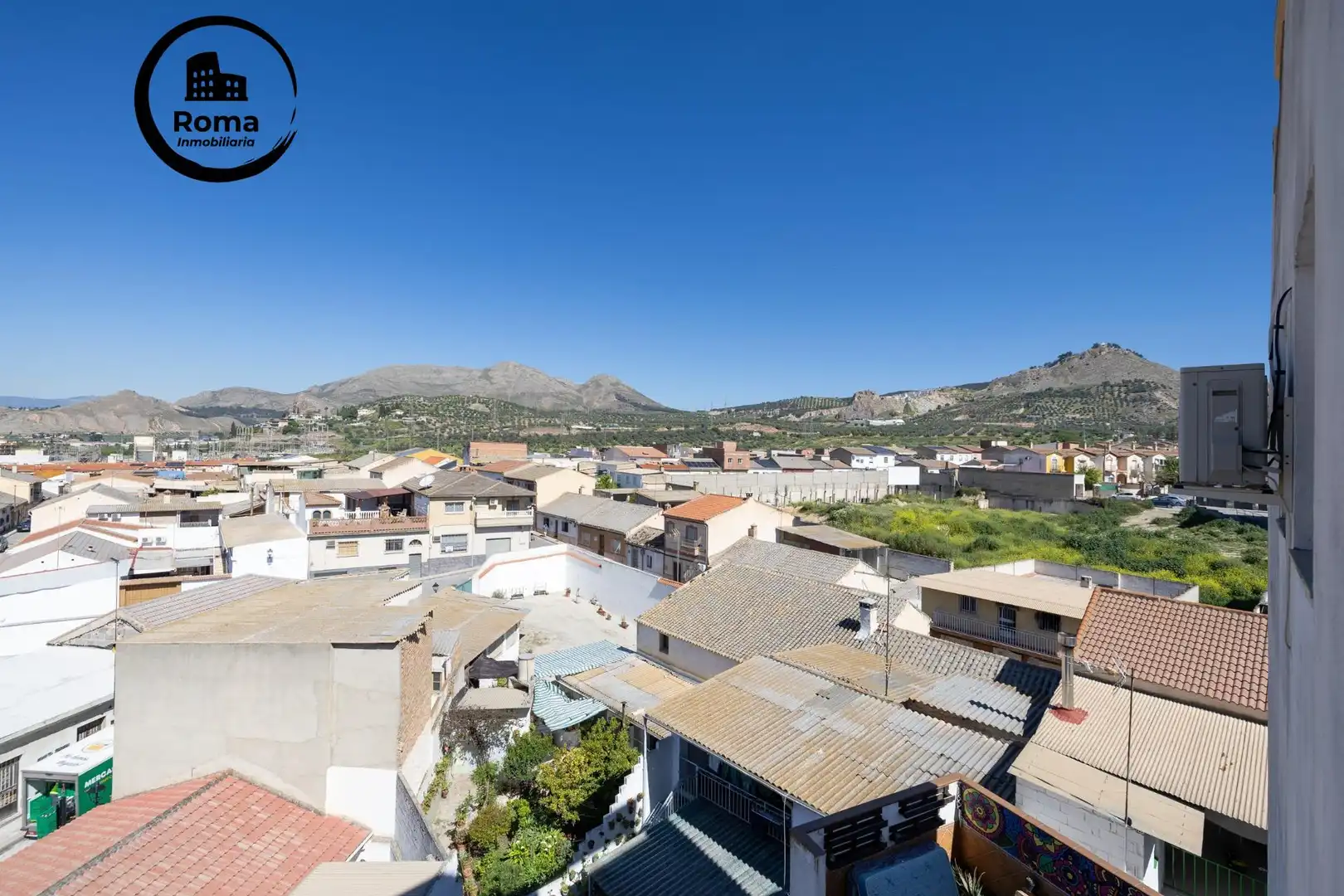 Vista exterior de Piso en venta en Atarfe con Balcón