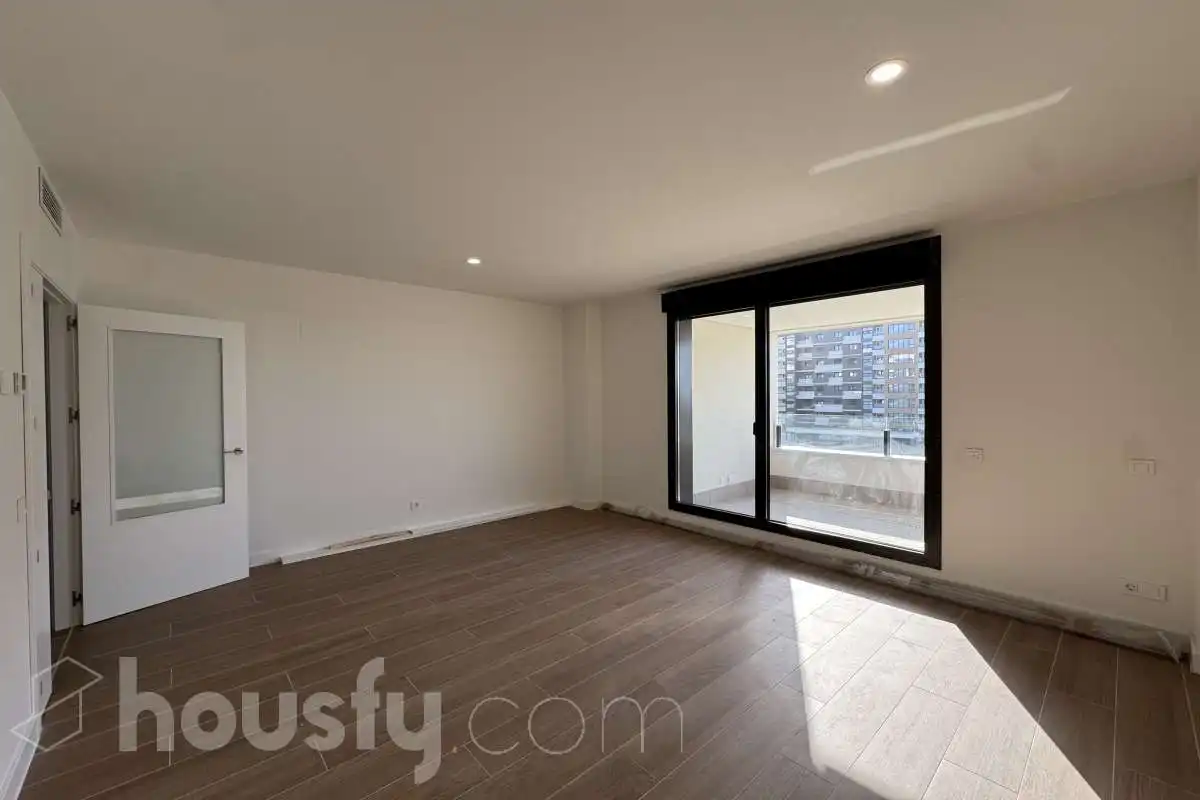 Habitación de Piso de alquiler en Tres Cantos con Calefacción, Trastero y Piscina comunitaria