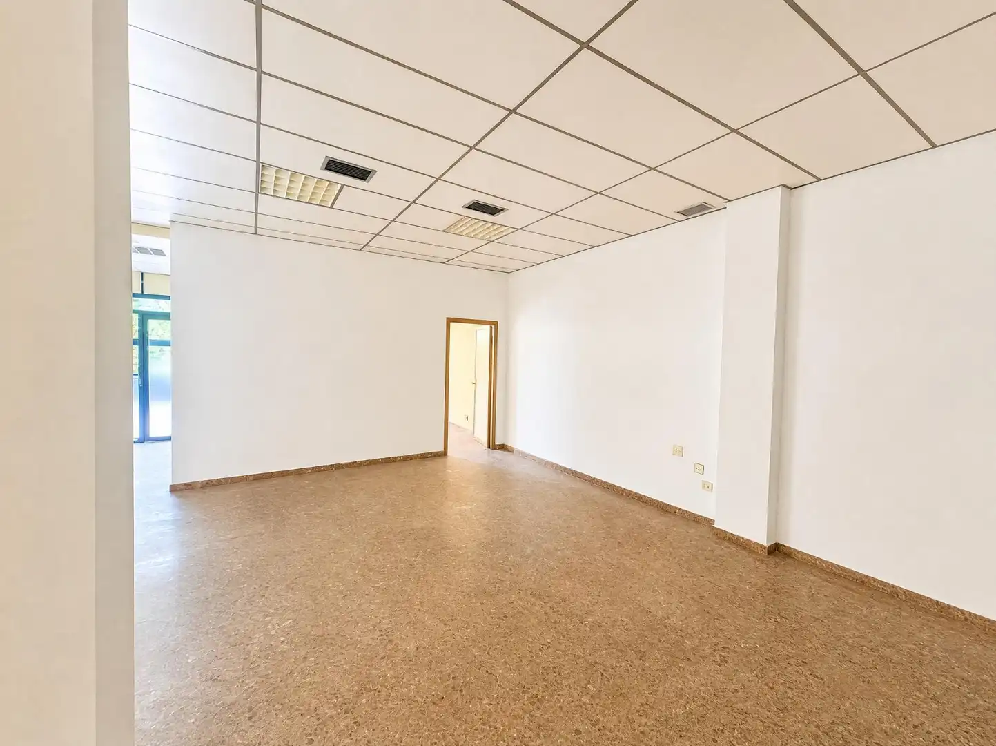 Local en venta en Jaén
