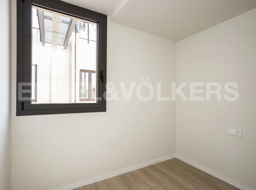 Schlafzimmer von Maisonette zum Verkauf in Barcelona mit Klimaanlage, Heizung und Parkett