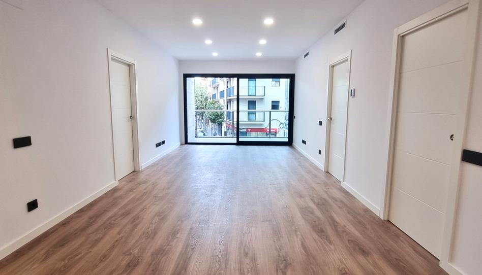 Foto 1 de Piso de alquiler en Avinguda de Martí Pujol, Centre, Barcelona