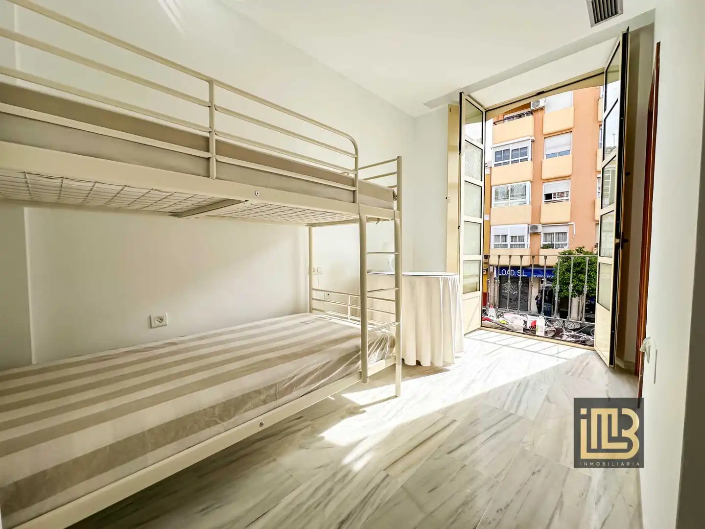 Habitación de Piso de alquiler en Málaga con Aire acondicionado, Calefacción y Terraza