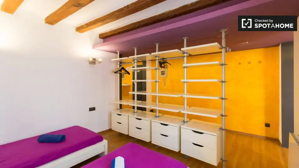 Appartamento con terrazza in affitto a Ciutat Vella, imagen 11