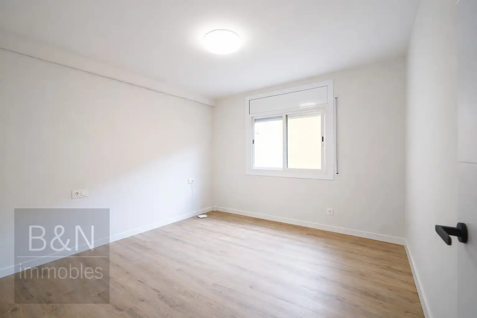 Habitación de Piso en venta en Terrassa con Aire acondicionado, Calefacción y Terraza