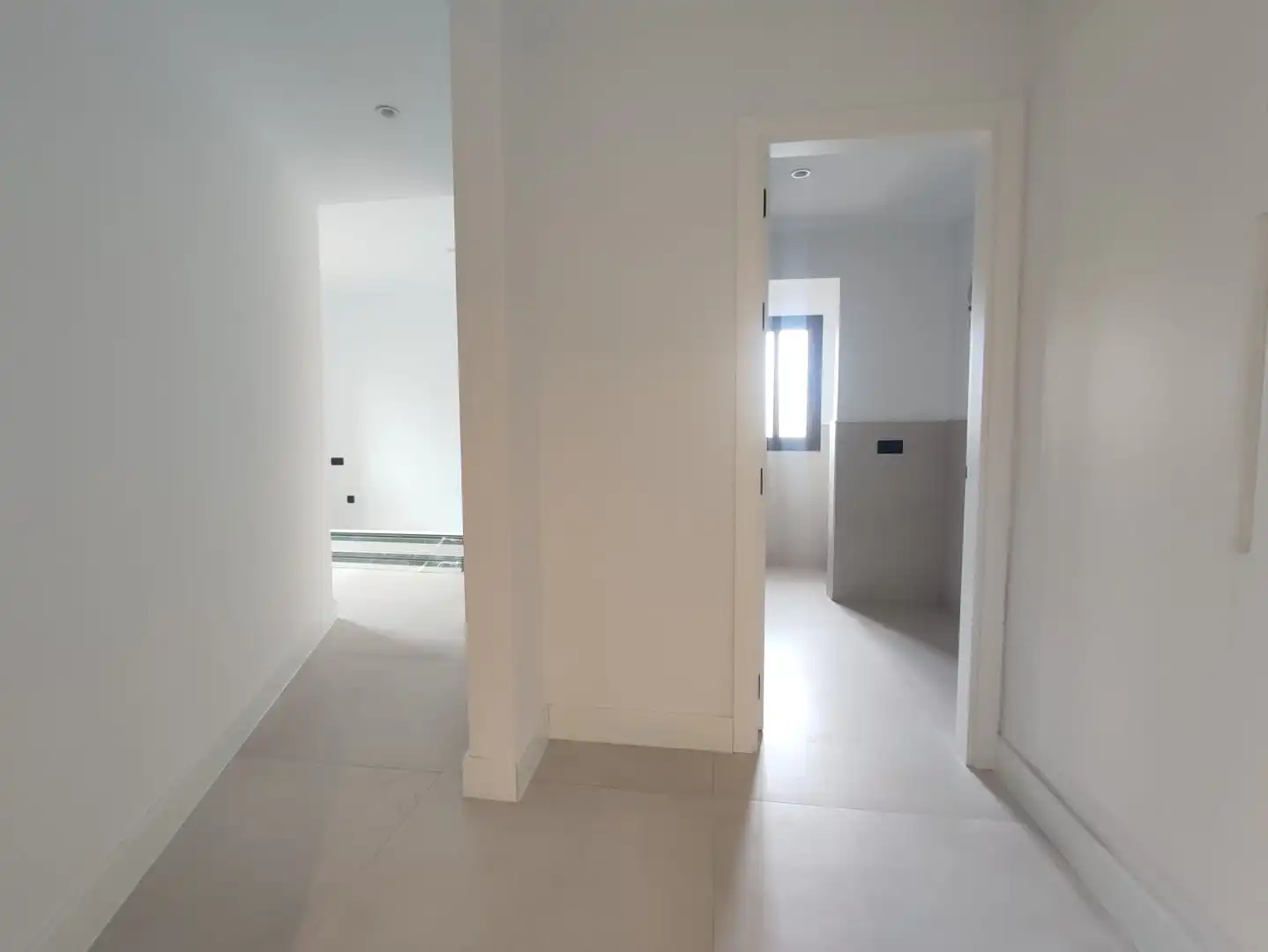 Dachboden zum Verkauf in Estepona mit Terrasse und Schwimmbad