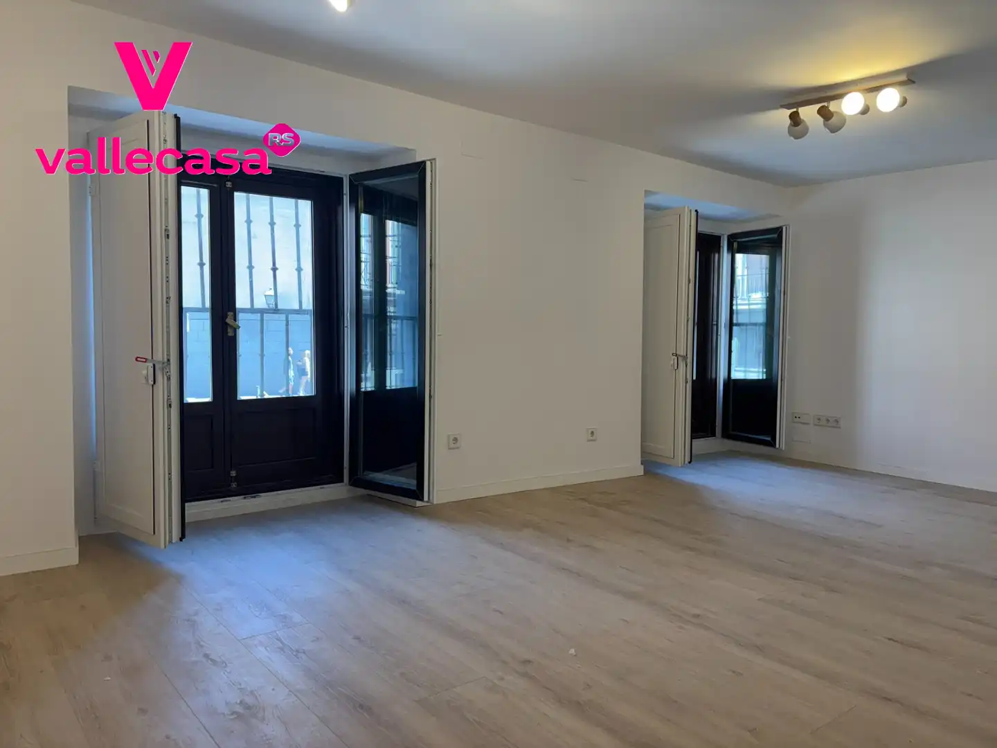 Apartament amb ascensor de lloguer a Plaza de Puerta Cerrada, imagen 3