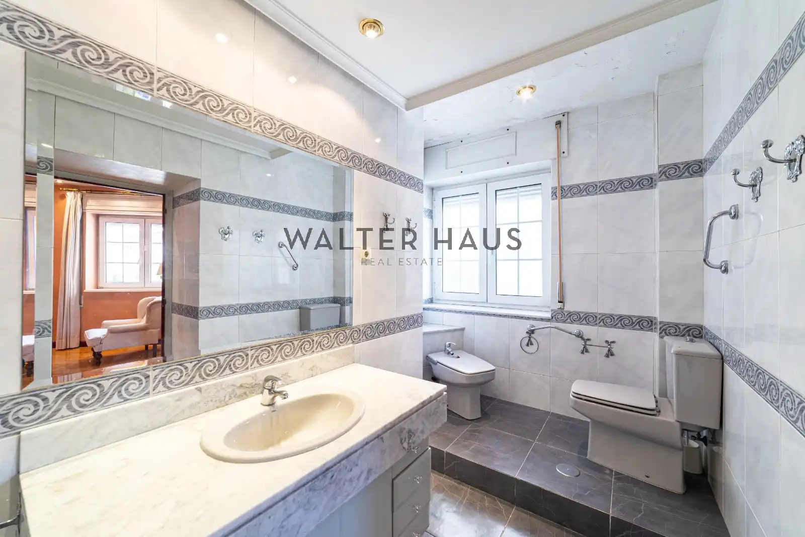 Flat with lift for sale in Calle de Modesto Lafuente, imagen 14