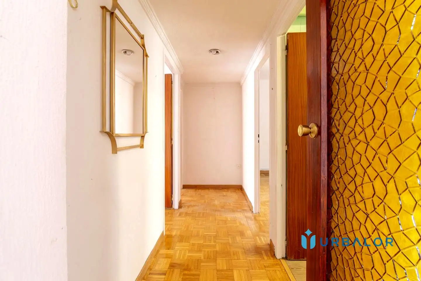 Piso en venta en Alcorcón con Calefacción, Parquet y Terraza