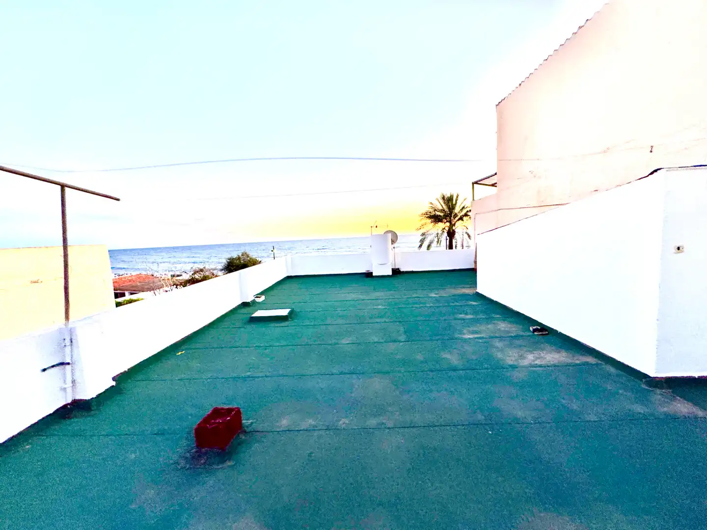 Vista exterior de Casa o xalet en venda en Albuñol amb Aire condicionat, Terrassa i Traster