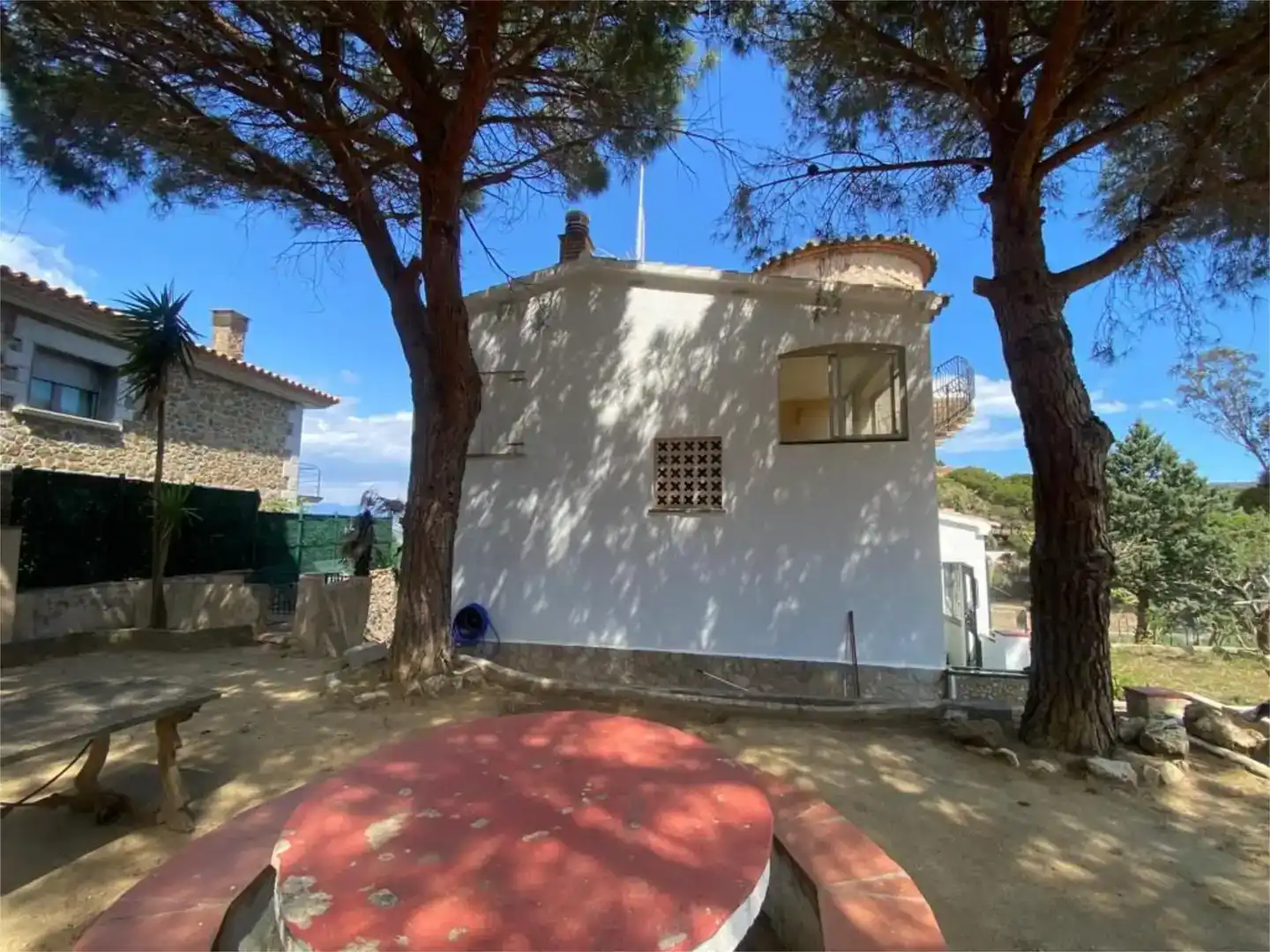 Vista exterior de Casa o xalet en venda en Roses amb Aire condicionat, Piscina i Balcó